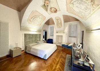 Camera da letto - Villa via Duccio Galimberti, 45, Valgrana - foto 18