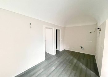 Cucina - Quadrilocale piazza Vincenzo Virginio, 9, Cuneo (zona Centro) - foto 8