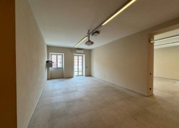 Interno appartamento - Appartamento via Giuseppe Garibaldi, 14, Monforte d'Alba - foto 10