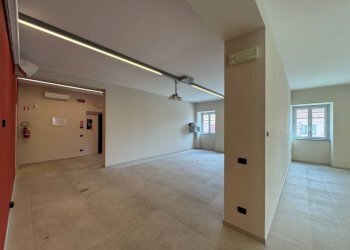 Interno appartamento - Appartamento via Giuseppe Garibaldi, 14, Monforte d'Alba - foto 12