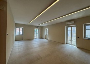 Interno appartamento - Appartamento via Giuseppe Garibaldi, 14, Monforte d'Alba - foto 14