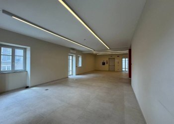 Interno appartamento - Appartamento via Giuseppe Garibaldi, 14, Monforte d'Alba - foto 16