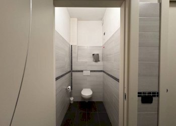 Bagno - Appartamento via Giuseppe Garibaldi, 14, Monforte d'Alba - foto 29