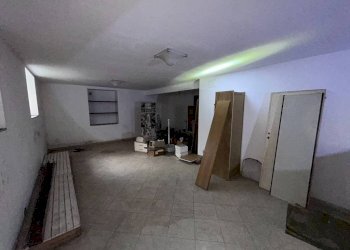 Dettagli - Negozio via Giacomo Matteotti, 21, Bordighera - foto 9