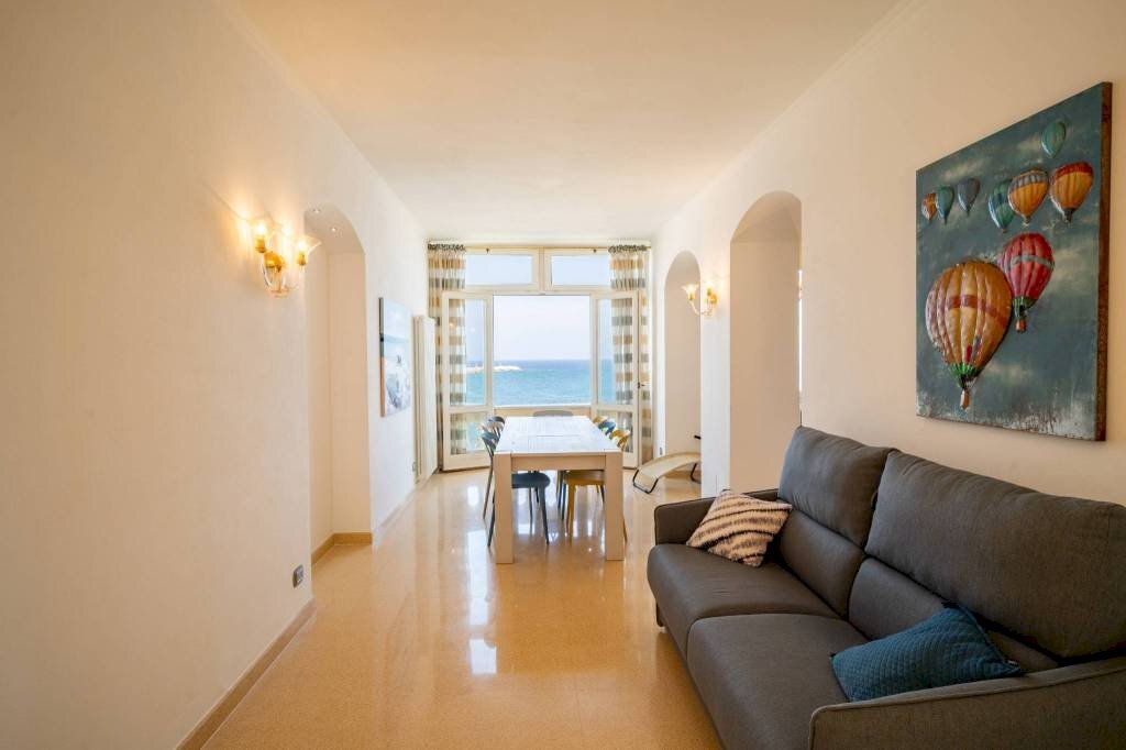 Salone - Appartamento corso Giovanni Boine, Imperia - foto 2