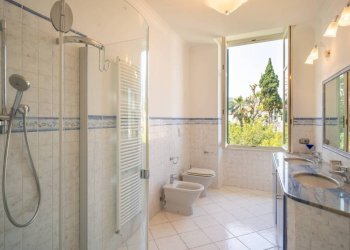 Bagno - Apartment corso Giovanni Boine, Imperia - photo 18