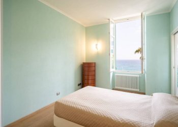 Camera da letto - Apartment corso Giovanni Boine, Imperia - photo 21