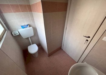 Bagno - Negozio via Giovanni Schiaparelli, 4, Cuneo (zona Centro) - foto 15