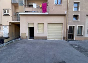 Cortile interno - Negozio via Giovanni Schiaparelli, 4, Cuneo (zona Centro) - foto 18