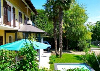 Facciata - Villa Frazione San Bartolomeo, 76, Cherasco - foto 10