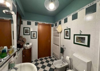 Bagno - Villa Frazione San Bartolomeo, 76, Cherasco - foto 19