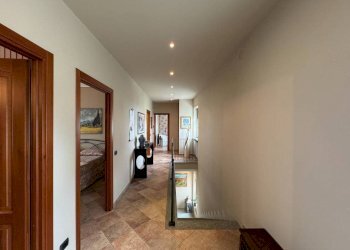 Corridoio - Villa Frazione San Bartolomeo, 76, Cherasco - foto 26