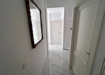 Corridoio - Appartamento via Romana, 61, Bordighera - foto 18