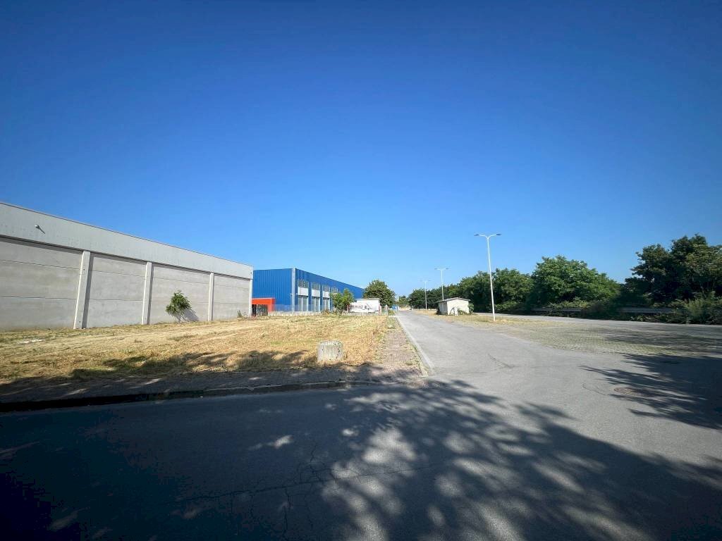 Zona - Terreno edificabile via Savona, frazione Madonna Delle Grazie, Cuneo - foto 3