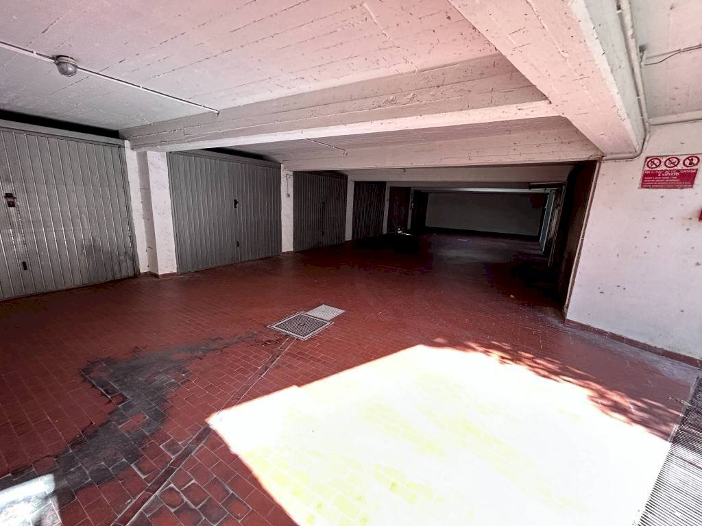 Box auto - Box via Pelloux, Bordighera - photo 2