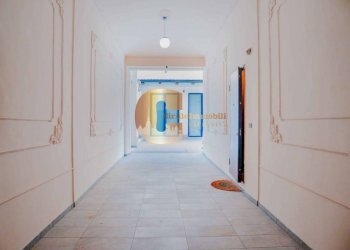 Interno palazzo - Villa via Lessolo, 31, Torino - foto 49