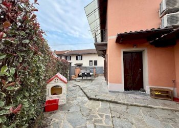 Cortile interno - Villa via Murina, 12, Carmagnola - foto 30