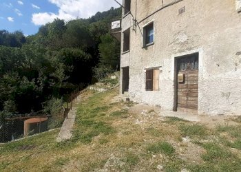 Facciata - Casa indipendente via Sant'Abbondio, Tresivio - foto 4