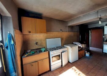 Cucina - Casa indipendente via Sant'Abbondio, Tresivio - foto 15