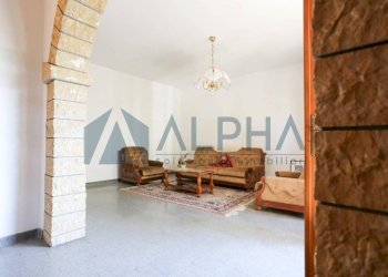 Salone - Villa via Tipano, Cesena - foto 1