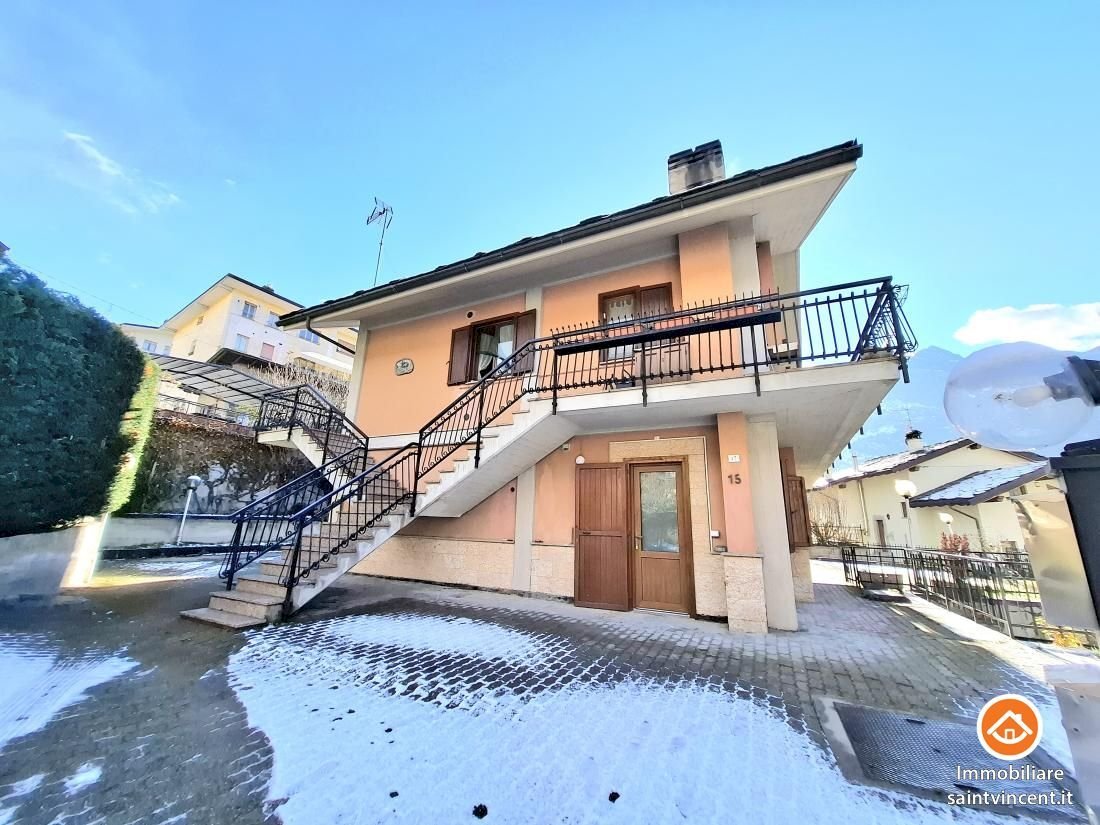 Apartment Via Monsignor Alliod 17, Saint-Vincent - photo 3