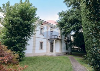 Villa Via Marconi, 3 
 Rovato, Rovato - foto 35