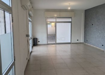 Foto 2 - Locale Commerciale PIAZZA ALDO MORO, Floridia - foto 2