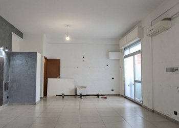 Foto 6 - Locale Commerciale PIAZZA ALDO MORO, Floridia - foto 6