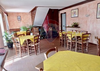 Sala da pranzo - Attività Commerciale Oggebbio - foto 6