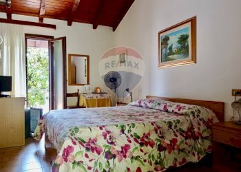 Camera / camera da letto - Attività Commerciale Oggebbio - foto 11