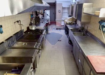 Cucina - Attività Commerciale Oggebbio - foto 13