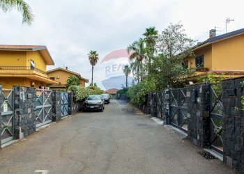 Casa all\'aperto - Villa a Schiera via case nuove
 
50, Mascalucia - foto 57