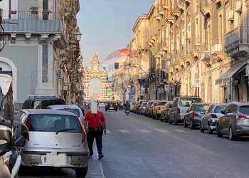Edificio all\'aperto - Box via Garibaldi
 
269, Catania - foto 2