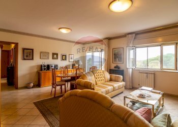 Sala da pranzo - Four-room apartment Via Calatafimi
 
20, San Giovanni la Punta - photo 3