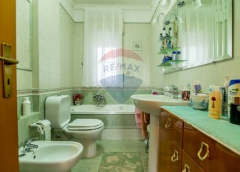 Bagno - Four-room apartment Via Calatafimi
 
20, San Giovanni la Punta - photo 15