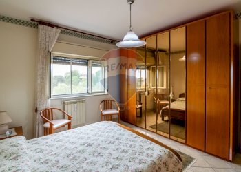 Camera / camera da letto - Four-room apartment Via Calatafimi
 
20, San Giovanni la Punta - photo 19