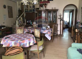 Sala da pranzo - Appartamento via santa margherita
 
80, Misterbianco - foto 5