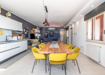 Sala da pranzo - Villa Via Gelone
 
50, Caltagirone - foto 11