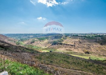 Vista delle montagne - Villa Via Gelone
 
50, Caltagirone - foto 16