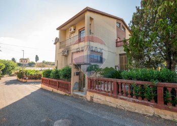 Casa all\'aperto - Villa Via Epicarmo
 
9, Caltagirone - foto 1