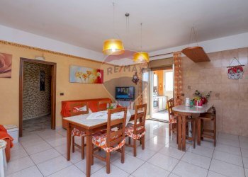 Sala da pranzo - Villa Via Epicarmo
 
9, Caltagirone - foto 7