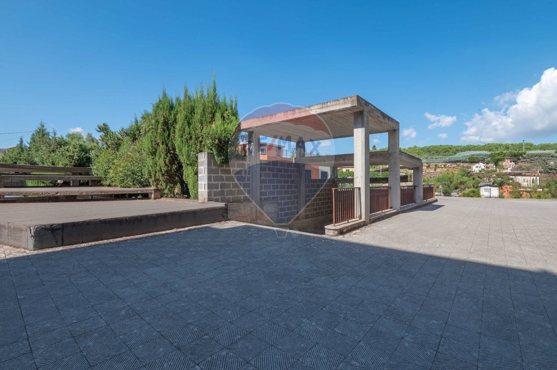 Terrazza - Locale Commerciale Via Bouganvillea
20, Caltagirone - foto 2