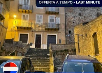 Edificio all\'aperto - Casa indipendente via Lo Re
 
3, Piazza Armerina - foto 1