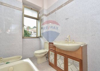 Bagno - Appartamento via francesco crispi
 
28, Mascali - foto 18