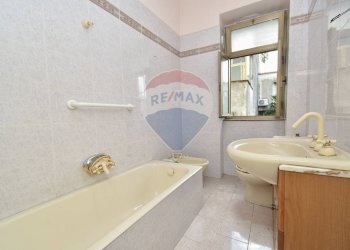 Bagno - Appartamento via francesco crispi
 
28, Mascali - foto 19