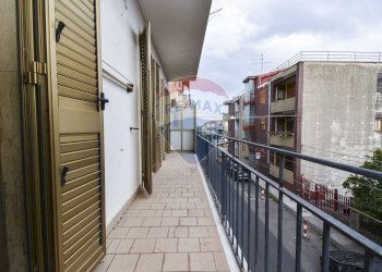 Balcone - Appartamento via francesco crispi
 
28, Mascali - foto 24