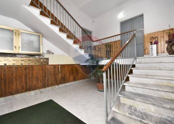 Scale - Appartamento via francesco crispi
 
28, Mascali - foto 28