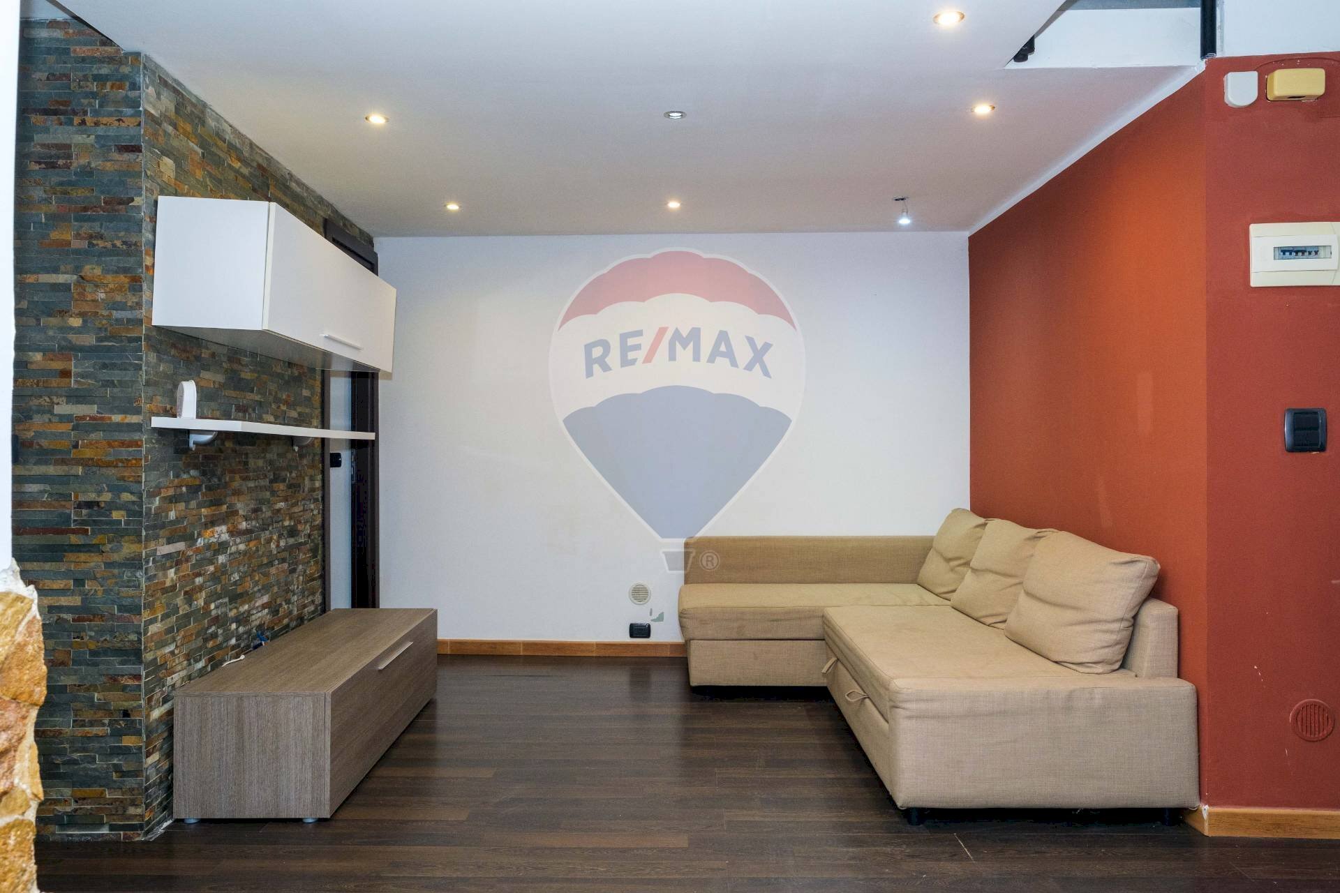 Foto 1 - Trilocale Via Francesco Crispi
 
34, Catania - foto 1