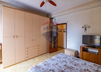 Camera / camera da letto - Villa Bifamiliare via caramme
 
24, Valverde - foto 17