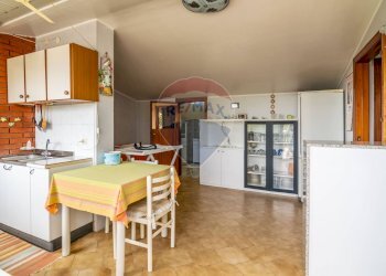 Cucina - Villa Bifamiliare via caramme
 
24, Valverde - foto 33